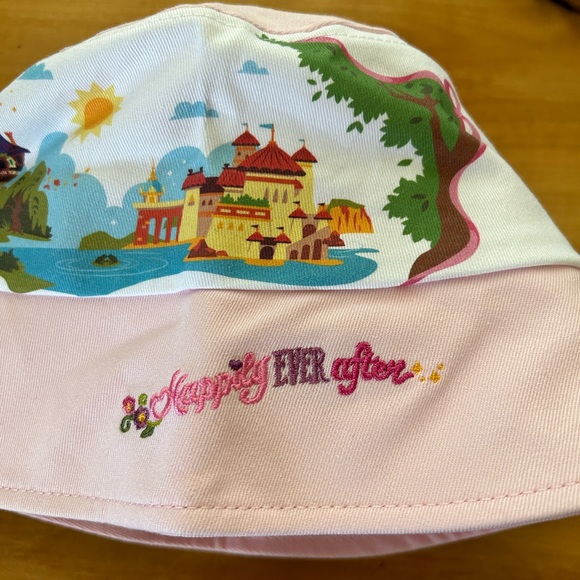 Disney Once Upon a Time Happily Ever After Hat Youth NWT - Picture 2 of 9